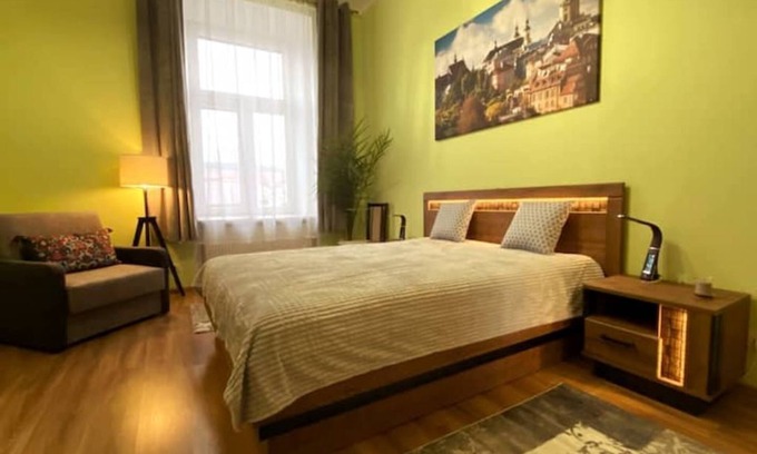 Srodmiescie Apartment | LublinBNB-cozy FAMILY APARTMENT-the heart of Lublin-Bedroom&LivingRoom&Kitchen