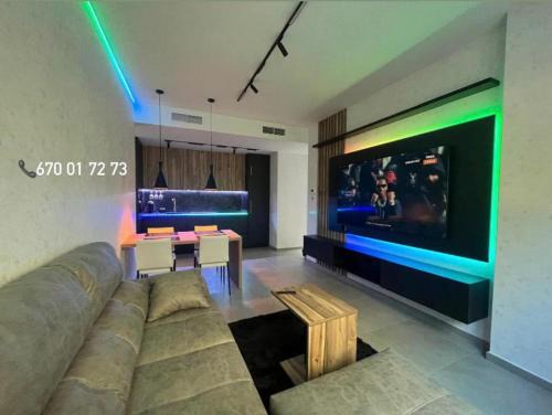 Adra Apartment | Lujo en el centro con parking privado 1