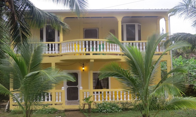 Corn Island House | Lulu's Vacation Rental - 6 Bedroom Beach Front Home