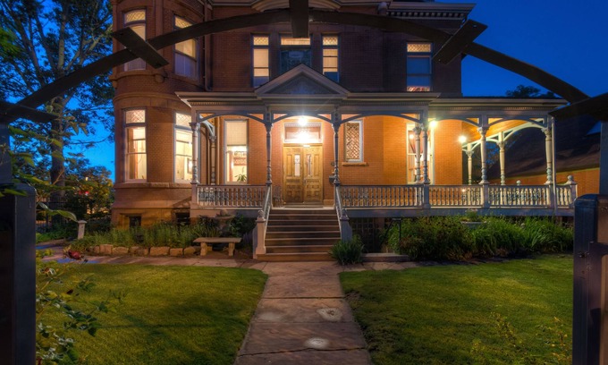 Highland Bed & Breakfast | Lumber Baron Inn