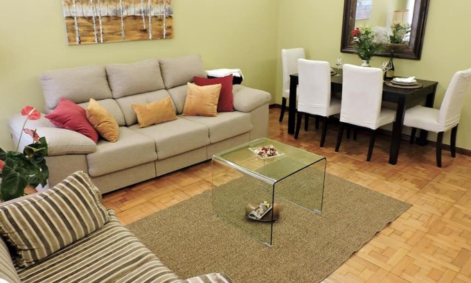 Sandiche Apartment | Luminoso apartamento en Grado, cerca de Oviedo