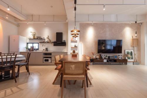 Xinyi Villa | Lunar Haven