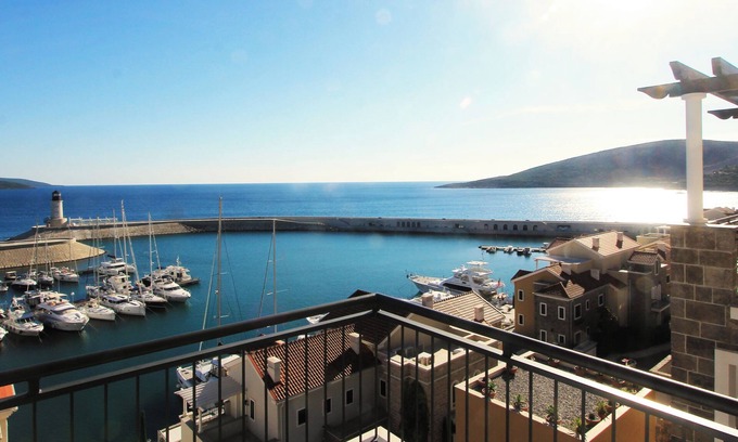 Radovici Apartment | Lustica bay Magnolia apartment