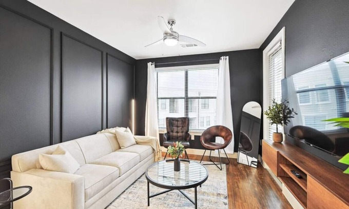 Frisco Apartment | Lux 1B w Pool Near Toyota HQ, The Star, Legacy Wes