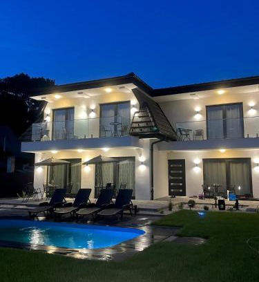 Gyoparosfuerdo Apartment | Lux apartments