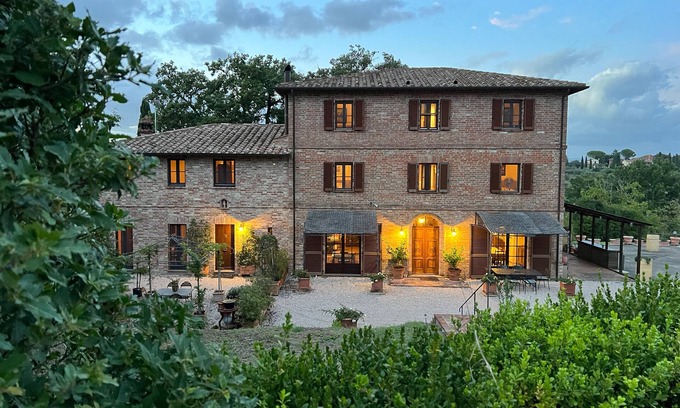 Gioiella House | Lux Gated Estate Villa w/Private Pool Umbria/Borders Tuscany