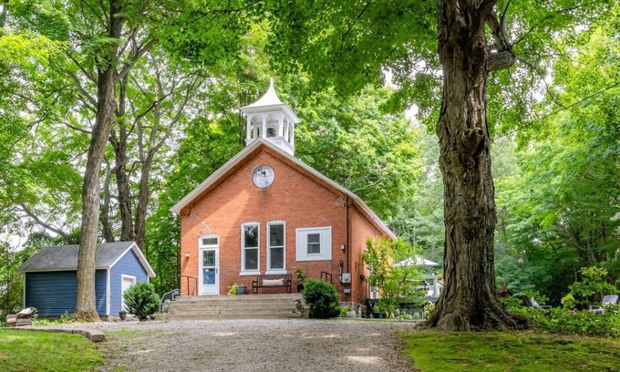 Grand Junction Cottage | Lux Historic Schoolhouse with Hot Tub.