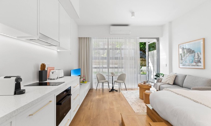Maroubra Apartment | Luxe Central Studio 2 - Close to Randwick