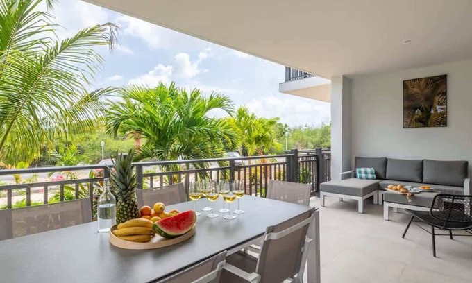 Sint Michiel Apartment | Luxe Breeze Summary: