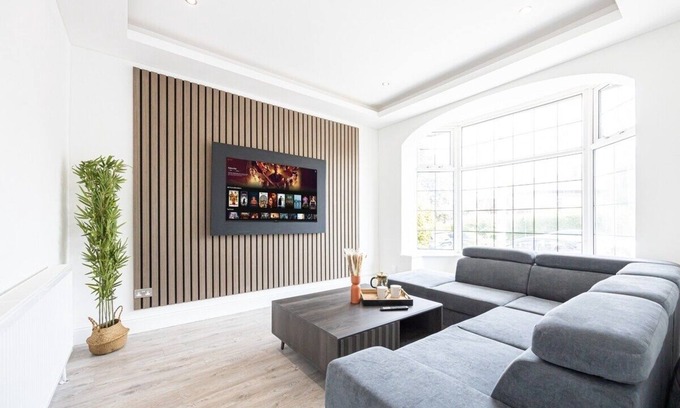 Bolton House | Luxe House with Games room & Cinema room - Sleeps 10