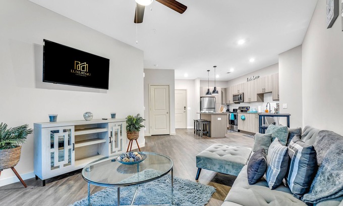 Northlake Apartment | Luxe Suite Life ATL π Entire Apt w/Free Pkng!