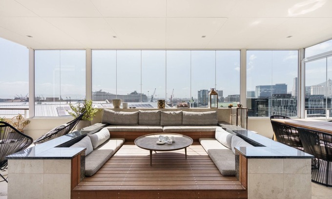 Victoria and Alfred Waterfront Apartment | Luxe VandA Marina Penthouse with Terrace and Direct Elevator