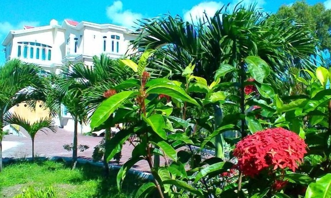 Mare La Chaux House | Luxor Residence Guest House