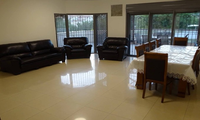 Beit Shemesh House | Luxrious five bedroom duplex