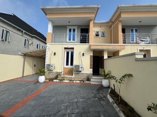 Ajah Villa | Luxuria Homes Ajah
