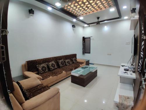 Ranavav Villa | Luxurious 4BHK Bunglow