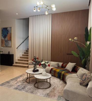 Abu Dhabi Villa | Luxurious 6 Bedroom Villa in Abu Dhabi- Group Getaway