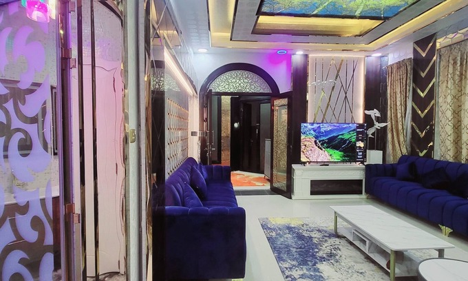 Ajman Villa | Luxurious 6 Bedrooms Villa with Private Swimming pool.
