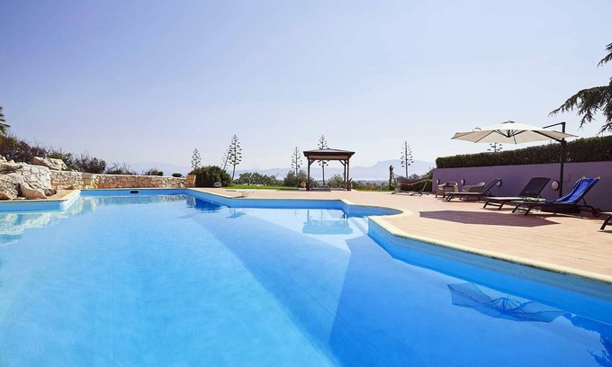 Velo-Vocha Villa | Luxurious and Relaxing vacation