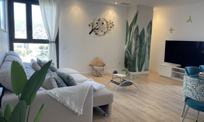 Palma-Palmilla Apartment | Luxurious apartment in the center of Malaga, 17th floor