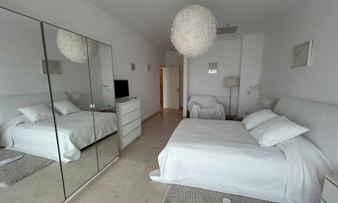 Constanta Apartment | Luxurious apartment on the beach in Romania