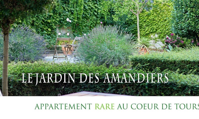 Cathedrale Apartment | Luxurious apartment with terrace and private parking in the center of Tours