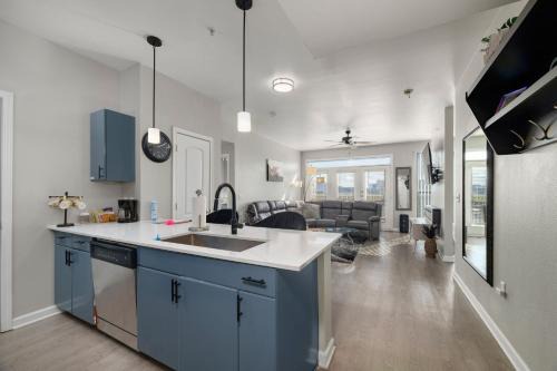 Far North Dallas Apartment | Luxurious Dallas Apartment with City Views