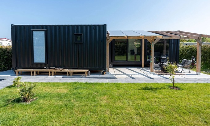 Menaldum Cabin | Luxurious, Eco, Steel Cabin with bath and large private garden.