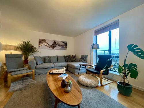 Ashtown House | Luxurious Entire Guest House with Grand Living Space and Panoramic Balcony Views