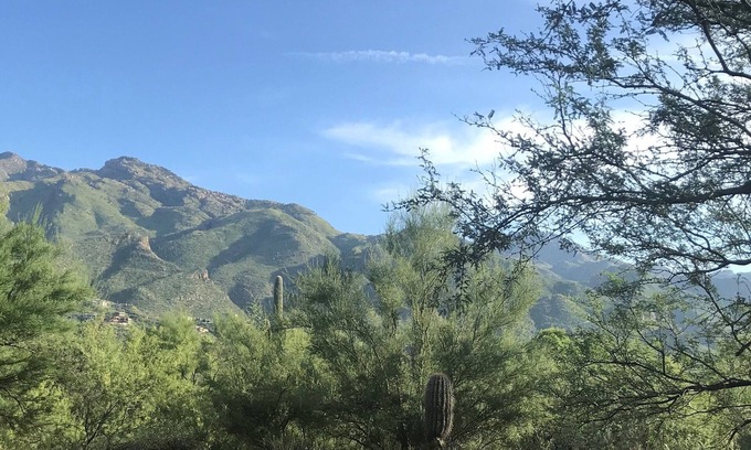 Tucson Condo | Luxurious First Floor 2 Bedroom Condo with Awesome Views.