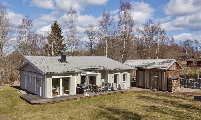 Hjo House | Luxurious home for winter with sauna for 6 persons, near Lake Vättern Hjo