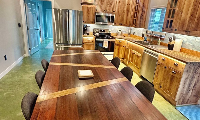 Bonner-West Riverside House | Luxurious Home,Hot Tub,Sauna-Cold Plunge,KettleHouse,River confluence&Missoula