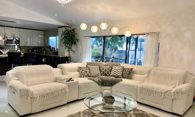 Florida Gardens House | Luxurious house in West Palm Beach, Pool and golf