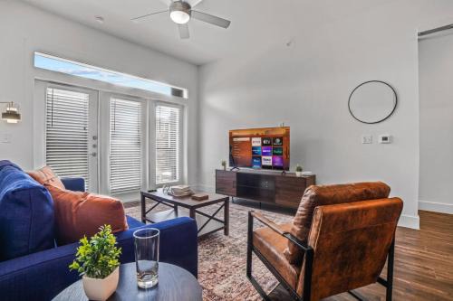 West Oak Hill Apartment | Luxurious New Unit 2Bd2Ba Pool, Golf Sim