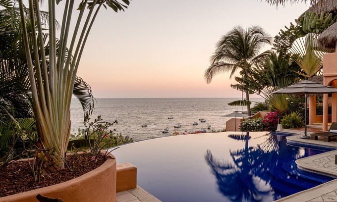 Hidalgo House | Luxurious Oceanfront Villa - Steps from Manzanillo Beach - Best View in Puerto