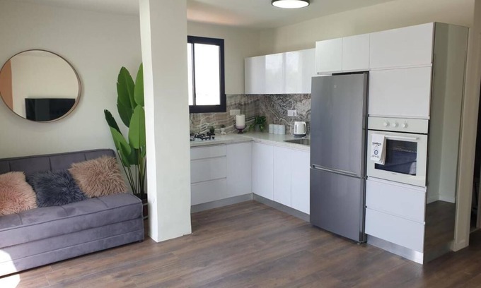 Ramat Gan Apartment | Luxurious rooftop 2 bedrooms+terrace apartment suitable for a couples/families
