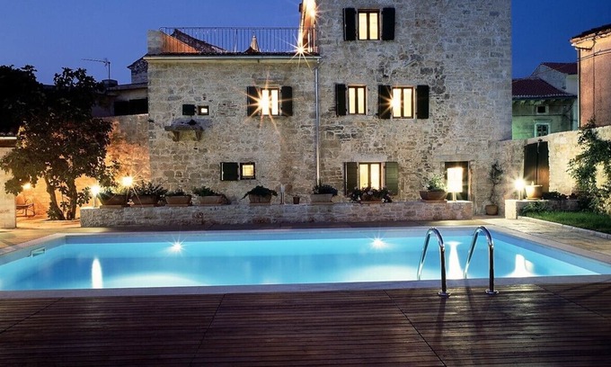 Svetvincenat Villa | Luxurious villa located in the Renaissance town Svetvincenat