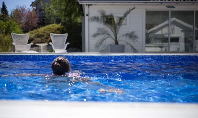 Saltsjo Boo Villa | Luxurious villa with swimmingpool, outdoor Jacussi and poolhouse