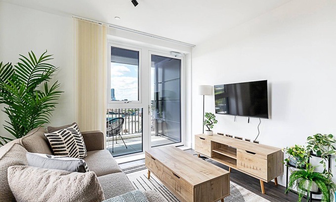 Kensal Green Apartment | Luxurious West London Apartment