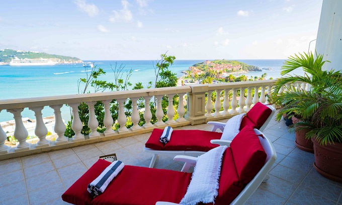 Belair House | Luxury 1 Bedroom at VILLA KIMON + AMAZING PATIO!