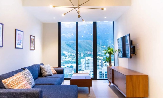 San Pedro Garza Garcia Apartment | Luxury 1BR Apartment in Arboleda, San Pedro. With home-office and co-work space