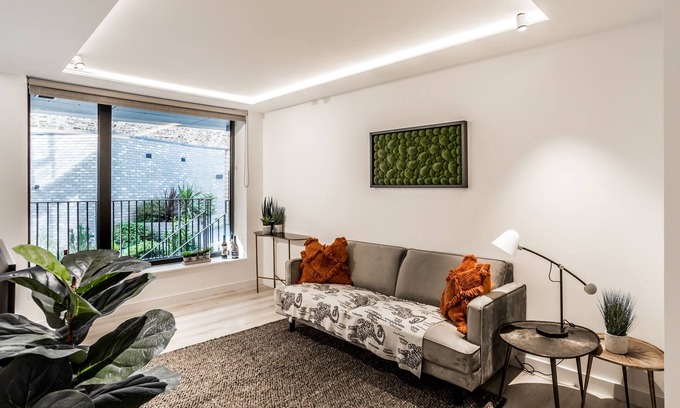 Faraday Apartment | Luxury 2-bed, 2.5 bath Apartment with Balcony - Borough Market/London Bridge