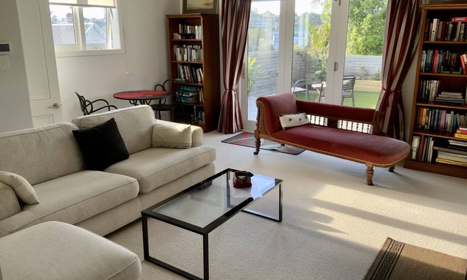 Grey Lynn Apartment | Luxury 2 Bedrooms Grey Lynn - SPECIAL DEAL for 4 week bookings September '25