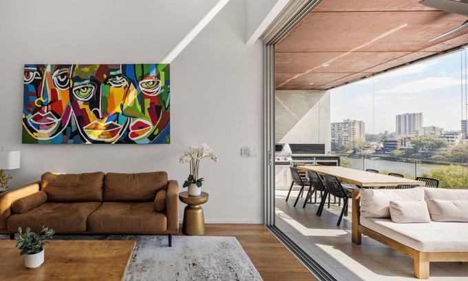 Toowong Apartment | Luxury 2-Level Riverfront Penthouse - 3-Bed/4-Bed Options