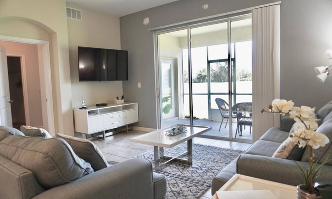 Four Corners Condo | Luxury 2bd/2 bath Condo Home 222