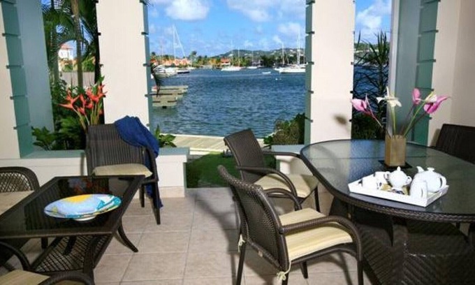 Rodney Bay House | Luxury 3 Bedroom Townhouse in Rodney St Lucia