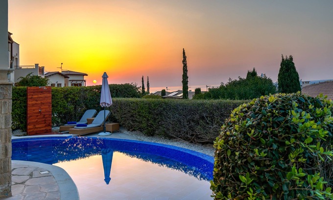 Aphrodite Hills Apartment | Luxury 3Br 2Ba Apartment With Heated Private Pool-Aphrodite Hills
