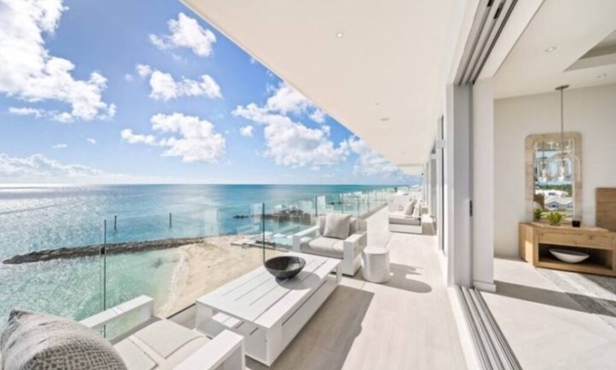 Palm Cay Condo | Luxury 4-bedroom Oceanfront Oasis