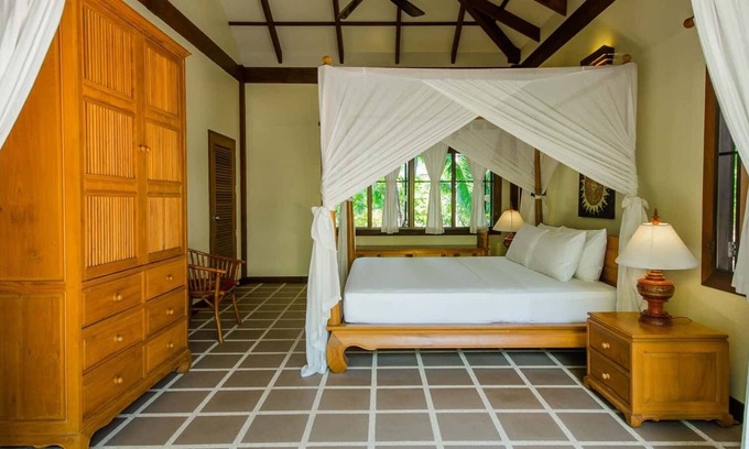 Nuea Khlong Villa | Luxury 4 Bedroom Pool Villa Baan Sharmar !!