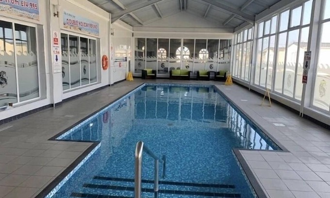 Towyn House | Luxury 6 Berth Caravan at Lyons Winkups, Towyn, North Wales